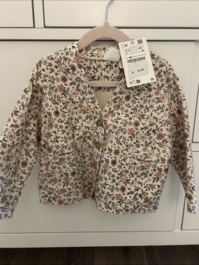 BNWT Zara Floral Button-Up blazer Jacket